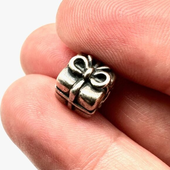 Pandora Present Gift Box Charm 925 ALE Sterling Silver Birthday Holiday - Picture 3 of 5